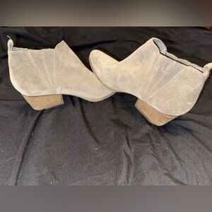 Women's Grey Ankle Boots